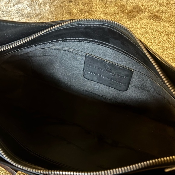 Salvatore Ferragamo Vintage Black Leather Shoulder Bag - Picture 7 of 9